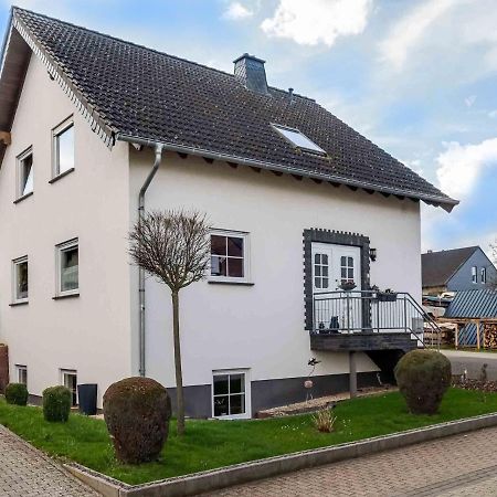 Holiday Home In The Eifel-Mosel With Garden Roes Экстерьер фото